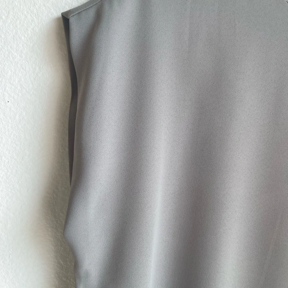 MELLODAY Women's Light Grey Cap Sleeve Blouse Size‎ M